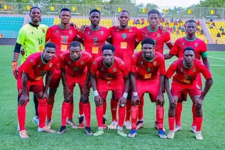 Championnat national de Ligue 1 : le Djoliba AC est sacré champion du Mali 2023-2024.